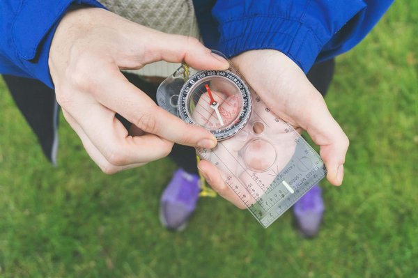 Comment découvrir les villages pittoresques de la route des vins en Alsace ?